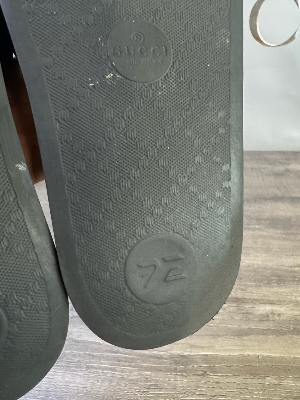 Gucci Interlocking logo GG Nero/Blanco Leather Slide Sandals size 7-7.5 $390 - Picture 9 of 11